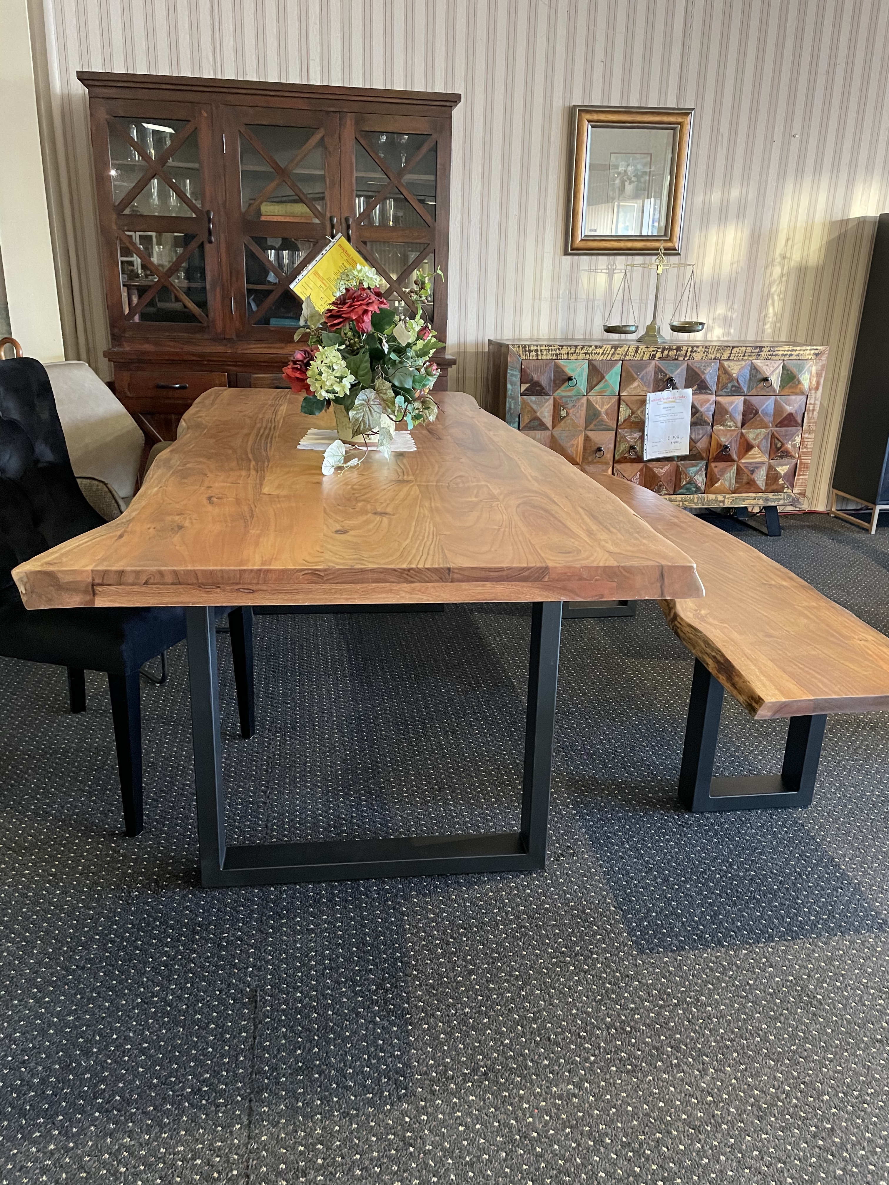 Table and bench available in different sizes